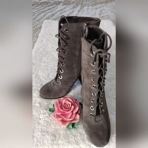 Vince Camuto "Teisha" Lace-up Side Zip Granny Style Grey Suede 4" Heel Boot 8M